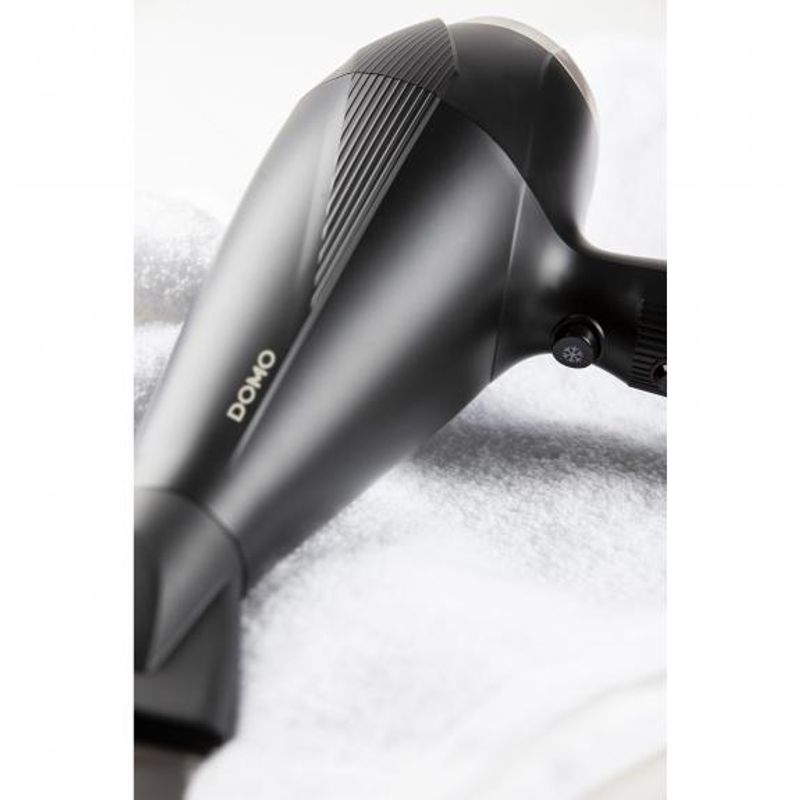 Ingrijire personala si Cosmetice - Aparate & accesorii ingrijire personala - Hair styling - Uscatoare de par - Uscator de par Domo DO1093HD, 2100 W - Infinity.ro