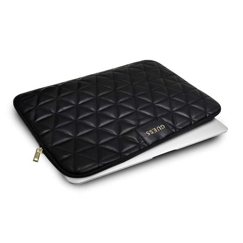 Laptop, Telefoane si Tablete - Laptopuri si accesorii - Accesorii Laptop - Genti laptop - Husa Pouch Guess Quilted Collection, pentru Apple MacBook 13"-13.3", Negru - Infinity.ro