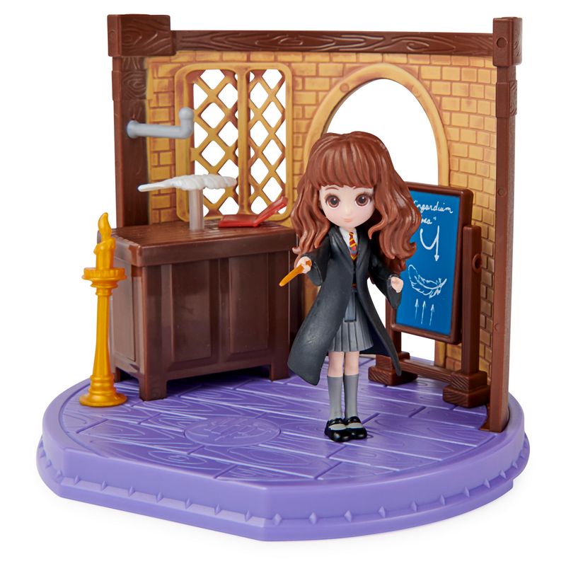 Jucarii, Copii si Bebe - Jucarii si jocuri - Jocuri si puzzle - Jocuri de societate - Harry potter set lumea vrajilor sala de clasa - Infinity.ro