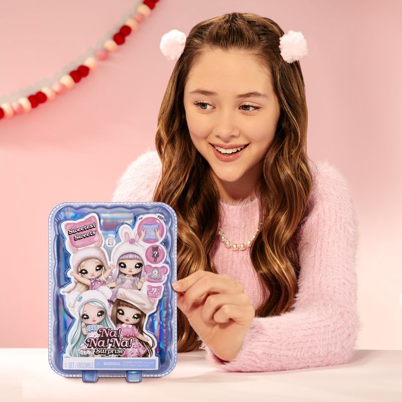 Jucarii, Copii si Bebe - Jucarii si jocuri - Papusi si accesorii - Papusi - Na! na! na!  surprise! sweetest sweets papusa lily llama - Infinity.ro