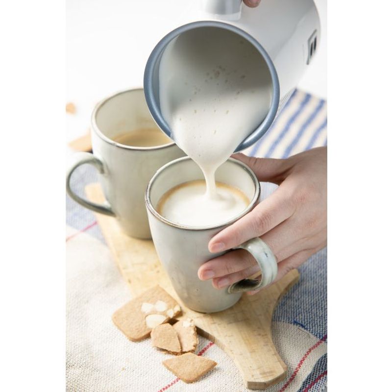 Electronice si Electrocasnice - Electrocasnice bucatarie - Preparare bauturi - Cafetiere - Aparat pentru spumare lapte Domo DO731MF, 450-550 W, 240 ml spuma - Infinity.ro