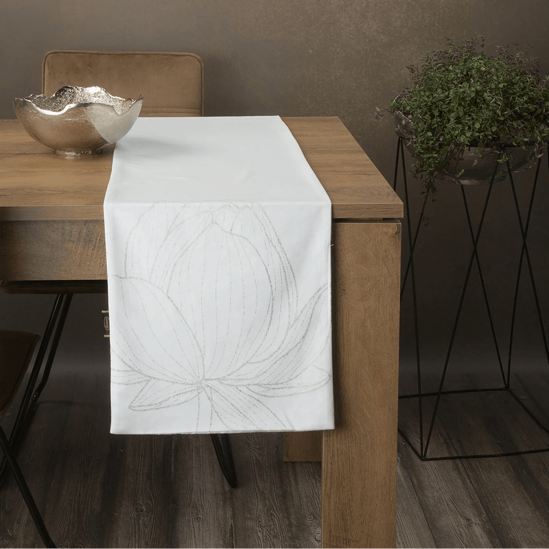 Casa si Gradina - Textile si covoare - Textile bucatarie - Fete de masa - Fata de masa BLINK 12 din catifea cu model floral botanic tip flori de lotus, 35 x 140 cm, alb - Infinity.ro