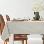 Casa si Gradina - Textile si covoare - Textile bucatarie - Fete de masa - Fata de masa MELINDA din catifea minimalista cu margine decorativa, 140 x 220 cm, gri - Infinity.ro