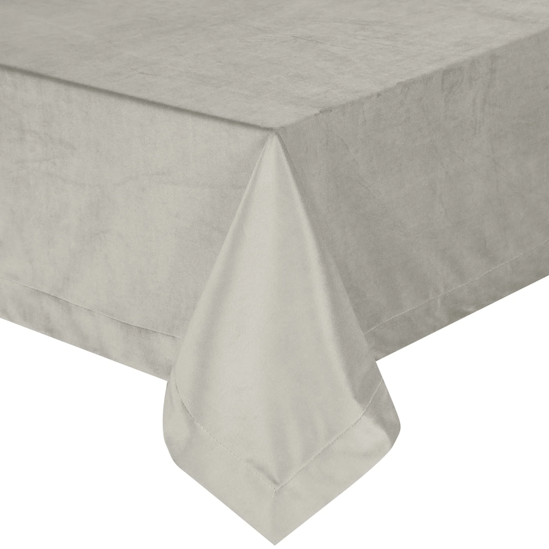 Casa si Gradina - Textile si covoare - Textile bucatarie - Fete de masa - Fata de masa MELINDA din catifea minimalista cu margine decorativa, 140 x 220 cm, gri - Infinity.ro