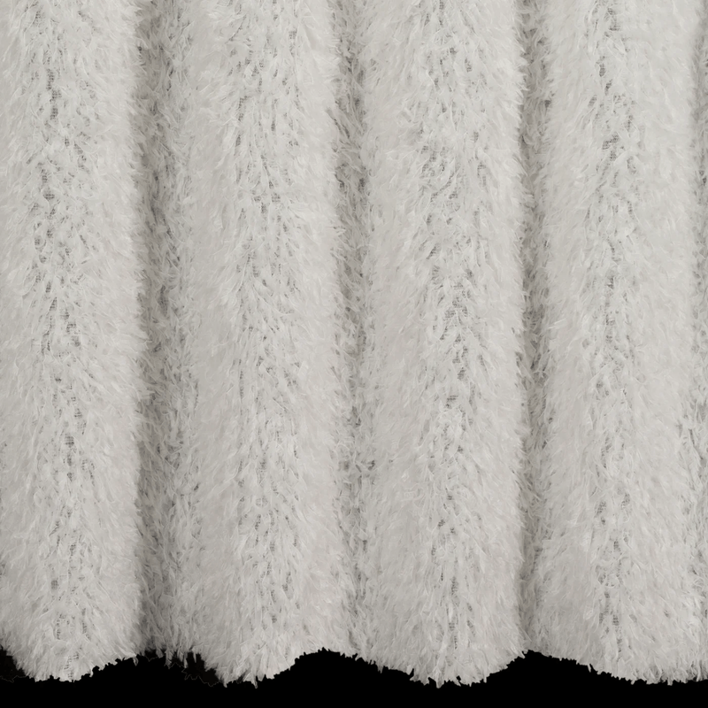 Casa si Gradina - Textile si covoare - Perdele si draperii - Draperii - Draperie MARION din catifea, cu un model din blana fina in partea de jos a tesaturii, 140 x 270 cm, alb - Infinity.ro