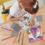 Carti si Birotica - Carti - Carti pentru copii - Carti de colorat - Set de Colorat cu Creioane Colorate, Printese, 20buc - Infinity.ro