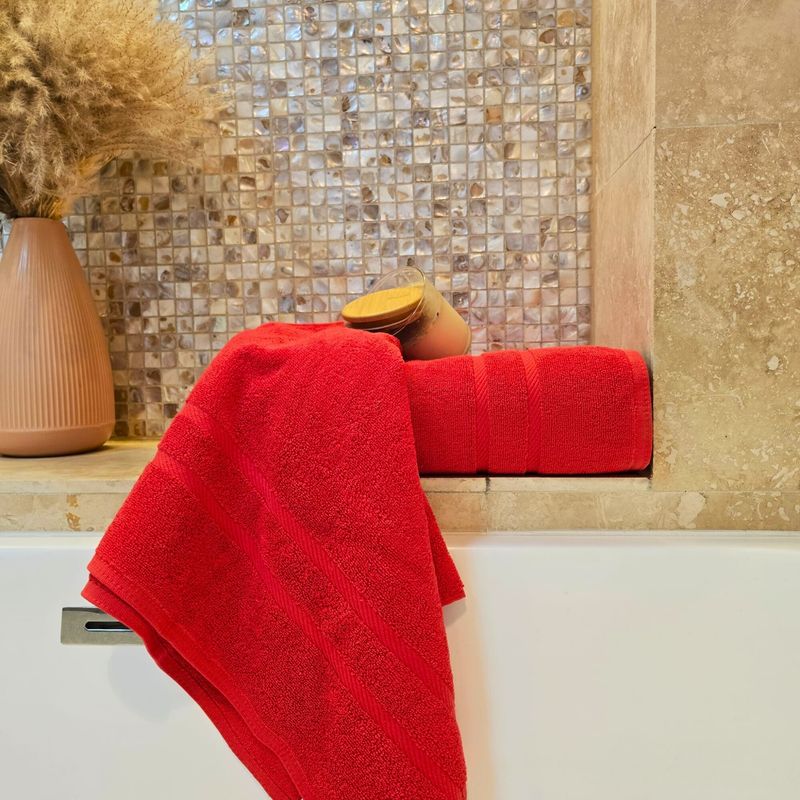 Casa si Gradina - Textile si covoare - Textile baie - Prosoape - Prosop baie Kotonia Home Intense - 100% Bumbac, 500 g/mp, 50X90 cm, rosu - Infinity.ro