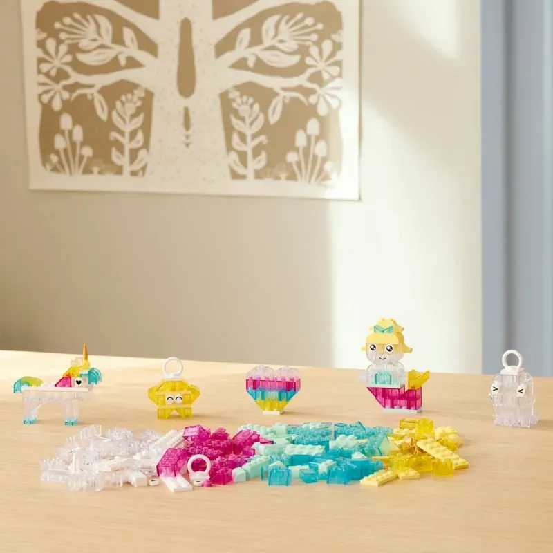 Jucarii, Copii si Bebe - Jucarii si jocuri - Seturi de constructie si cuburi - Seturi de constructie - Lego Classic Cutie Transparenta Magica 11040 - Infinity.ro