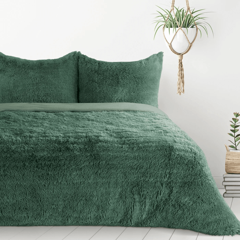Casa si Gradina - Textile si covoare - Lenjerii de pat - Seturi de lenjerie - Set lenjerie de pat TIFFANY cu model blana pufoasa,1 husa plapuma + 2 fete perna, 160 x 200 cm, verde - Infinity.ro