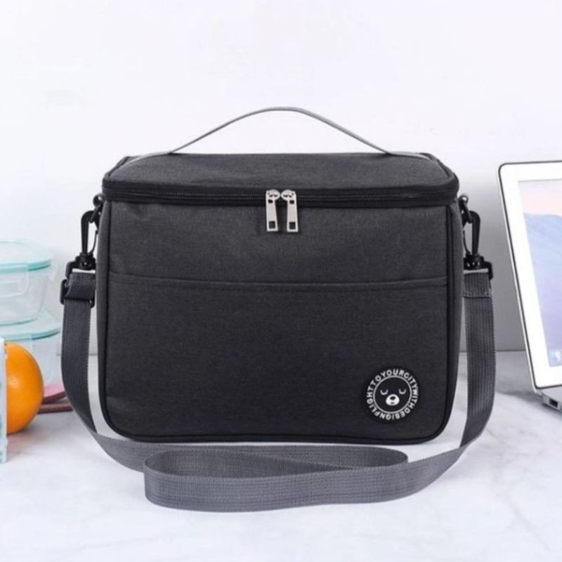 Sport si Outdoor - Camping - Bucatarie de camping - Cutii si genti frigorifice - Geanta termica pentru transportul alimentelor, LUNCH BOX, 29x20x21 cm, negru, Ecarla - Infinity.ro