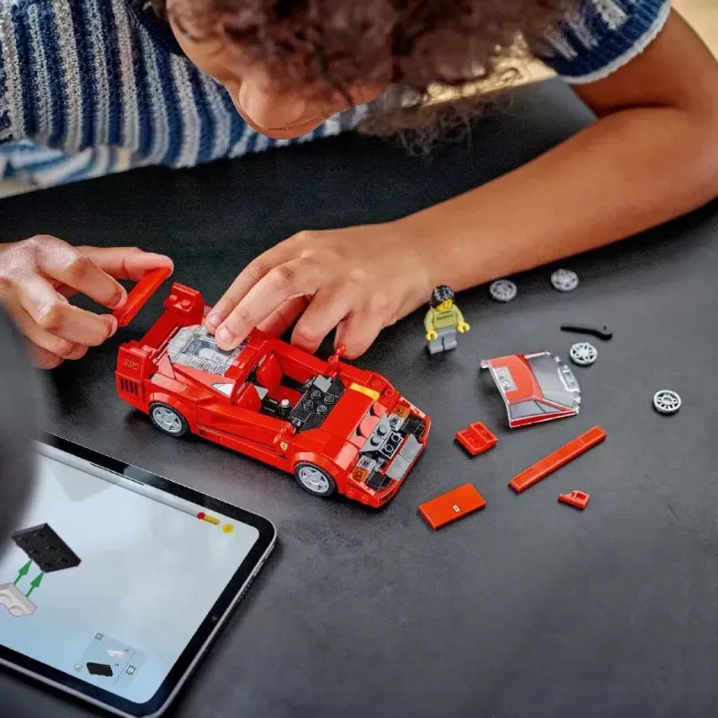 Jucarii, Copii si Bebe - Jucarii si jocuri - Seturi de constructie si cuburi - Seturi de constructie - Lego Speed Champions Supermasina Ferrari F40 76934 - Infinity.ro
