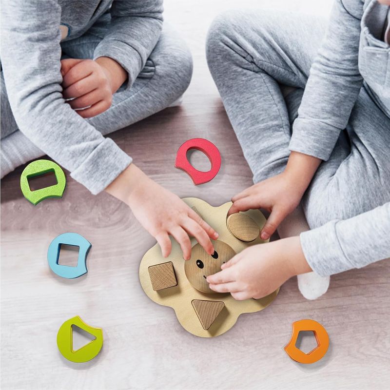 Jucarii, Copii si Bebe - Jucarii si jocuri - Jucarii & jocuri educative - Jocuri si jucarii educative - Sortator educativ din lemn, Floare, forme geometrice, Montessori, 3 ani+, EduJucarii - Infinity.ro
