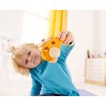 Jucarii, Copii si Bebe - Jucarii si jocuri - Jucarii bebelusi - Jucarii interactive bebelusi - Hape micul elicopter - Infinity.ro