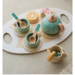 Jucarii, Copii si Bebe - Jucarii si jocuri - Jucarii & jocuri educative - Jucarii interactive - Set de ceai pentru copii 3 ani+, cu 15 piese si accesorii, din lemn, non-toxic, 30x18x8cm, multicolor - Infinity.ro