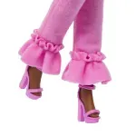 Jucarii, Copii si Bebe - Jucarii si jocuri - Papusi si accesorii - Papusi - Barbie Deluxe Style Papusa Barbie Cu Salopeta Roz Si Par Impletit - Infinity.ro