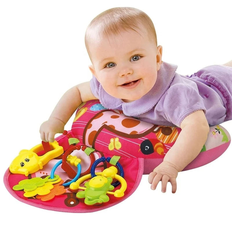 Jucarii, Copii si Bebe - Jucarii si jocuri - Jucarii bebelusi - Centre de activitati - Perna activitati pentru bebelusi cu jucarii zornaitoare, pentru antrenarea si sustinerea gatului, 48x34 cm, galben - Infinity.ro