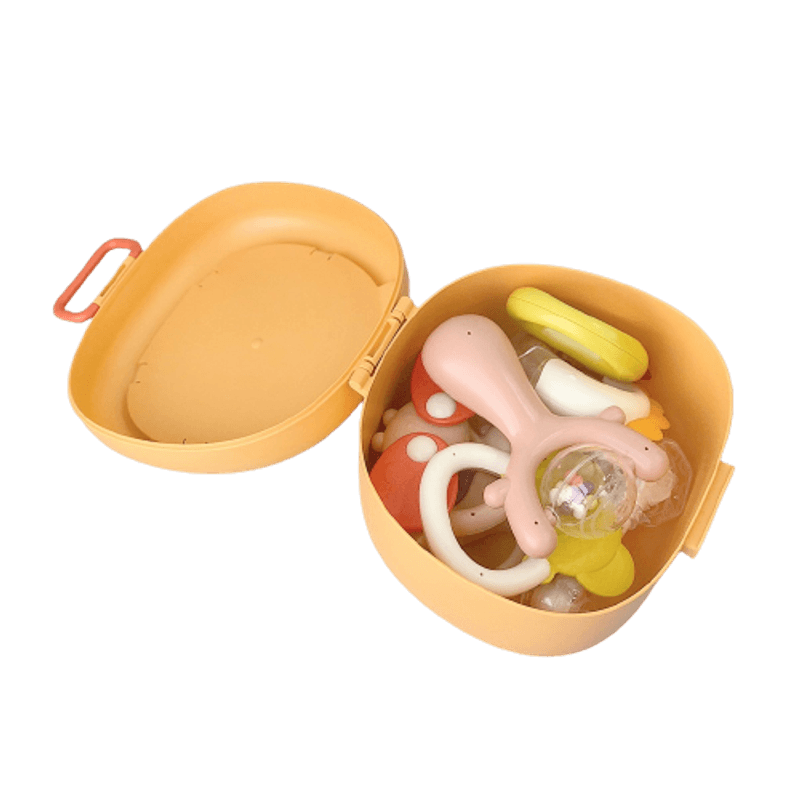 Jucarii, Copii si Bebe - Jucarii si jocuri - Jucarii bebelusi - Jucarii interactive bebelusi - Set 8 piese jucarii zornaitoare bebelusi, dentitie, cutie de transport in forma de ursulet,  0 luni, Edujucarii - Infinity.ro