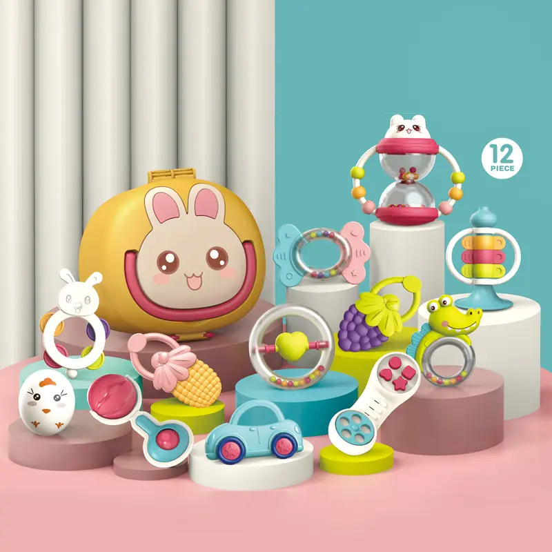 Jucarii, Copii si Bebe - Jucarii si jocuri - Jucarii bebelusi - Jucarii interactive bebelusi - Set 12 piese jucarii zornaitoare bebelusi, jucarii pentru dentitie, cutie de transport in forma de iepuras,  0 luni, - Infinity.ro