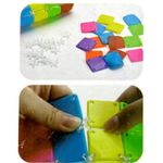 Jucarii, Copii si Bebe - Jucarii si jocuri - Jucarii & jocuri educative - Jucarii interactive - Joc creativ pentru fete, creeaza-ti propria geanta, 71 piese, 8 culori, 6 ani - Infinity.ro