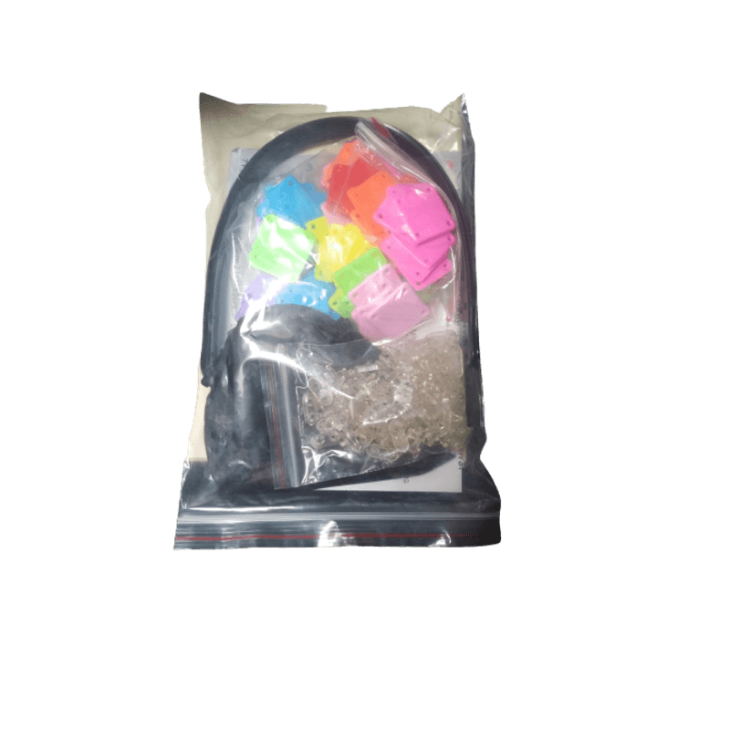 Jucarii, Copii si Bebe - Jucarii si jocuri - Jucarii & jocuri educative - Jucarii interactive - Joc creativ pentru fete, creeaza-ti propria geanta, 71 piese, 8 culori, 6 ani - Infinity.ro