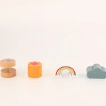 Jucarii, Copii si Bebe - Jucarii si jocuri - Jucarii & jocuri educative - Jucarii interactive - Centru din lemn educativ Montessori, Cub activitati bebelusi 5 in 1, delfin, 1 an+ - Infinity.ro