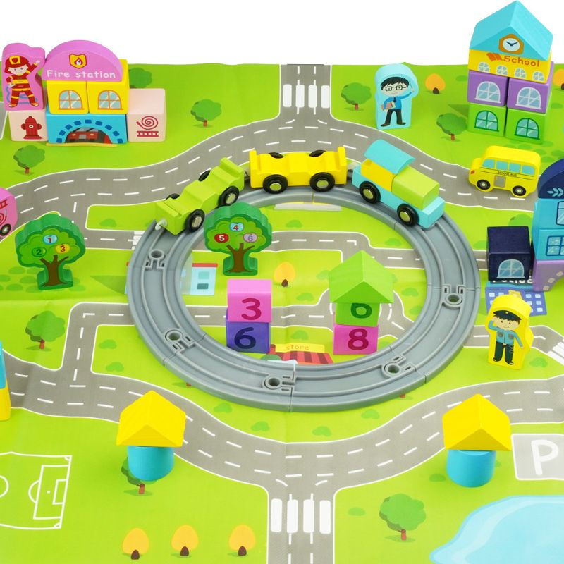 Jucarii, Copii si Bebe - Jucarii si jocuri - Jucarii & jocuri educative - Jucarii interactive - Set Cuburi constructie Oraselul cu Trenulet din lemn, Train Railway City, Beilaluna, 3 ani+ - Infinity.ro