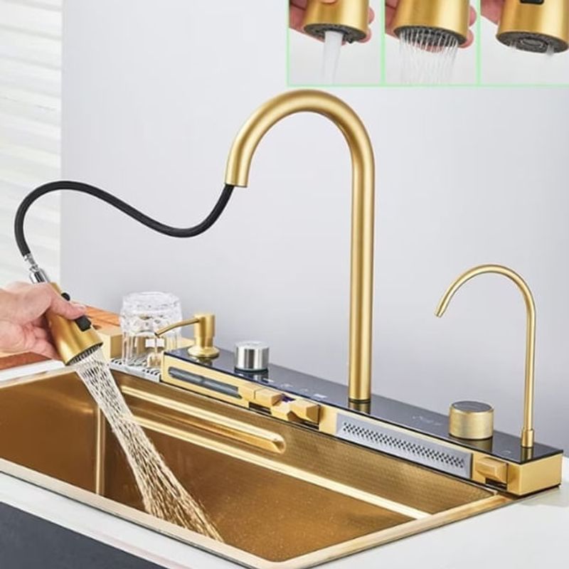 Casa si Gradina - Sanitare - Chiuveta bucatarie si accesorii - Chiuvete bucatarie - Chiuveta bucatarie multifunctionala, Dus Extractabil, Tocator Lemn, LCD Temperatura, 2 Jeturi Apa, Auriu, 75x46 cm - Infinity.ro