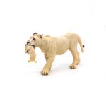 Jucarii, Copii si Bebe - Jucarii si jocuri - Figurine - PAPO Figurina leoaica alba cu pui - Infinity.ro