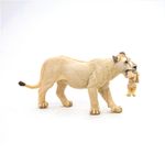 Jucarii, Copii si Bebe - Jucarii si jocuri - Figurine - PAPO Figurina leoaica alba cu pui - Infinity.ro