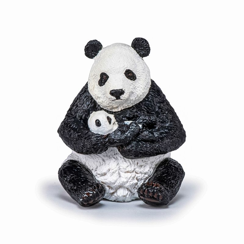 Jucarii, Copii si Bebe - Jucarii si jocuri - Figurine - PAPO Figurina urs panda sezand cu pui in brate - Infinity.ro