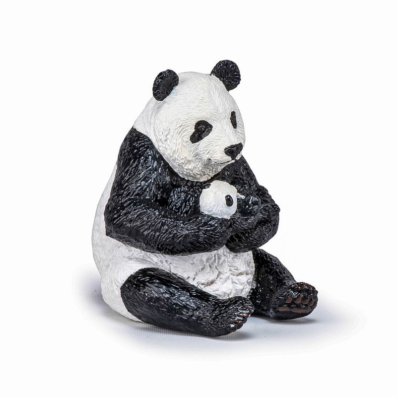 Jucarii, Copii si Bebe - Jucarii si jocuri - Figurine - PAPO Figurina urs panda sezand cu pui in brate - Infinity.ro