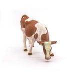 Jucarii, Copii si Bebe - Jucarii si jocuri - Figurine - PAPO Figurina vaca simmental pascand - Infinity.ro