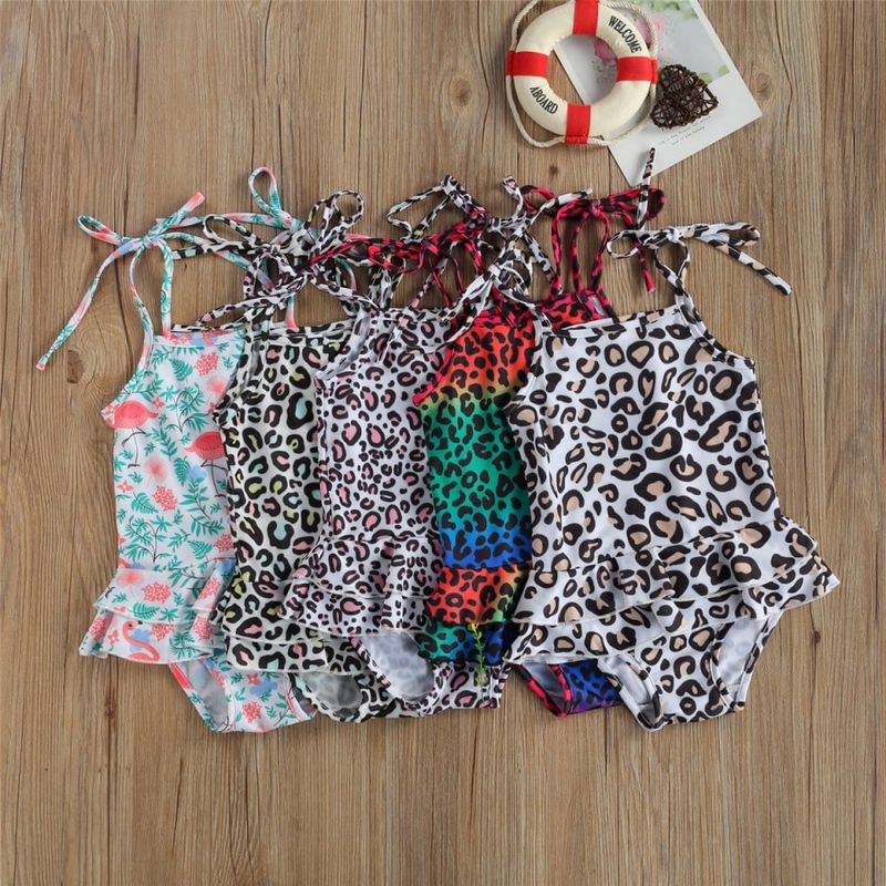 Fashion, accesorii si bijuterii - Copii - Lenjerie si pijamale copii - Costume de baie copii - Costum de baie cu volan si bretelute, model Pete maro, marime 130 - Infinity.ro