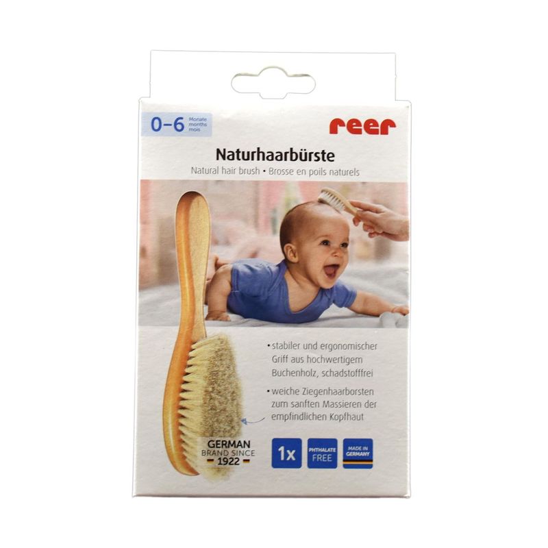 Ingrijire personala si Cosmetice - Ingrijire personala - Ingrijire par - Perii de par si piepteni - Perie pentru bebelusi, din par natural de capra si maner din lemn, dimensiune medie, Reer 81165 - Infinity.ro