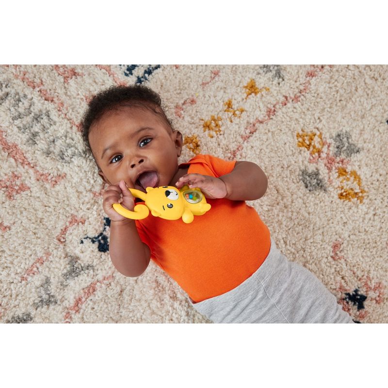 Jucarii, Copii si Bebe - Jucarii si jocuri - Jucarii bebelusi - Jucarii interactive bebelusi - Fisher price jucarie zornaitoare leopard - Infinity.ro