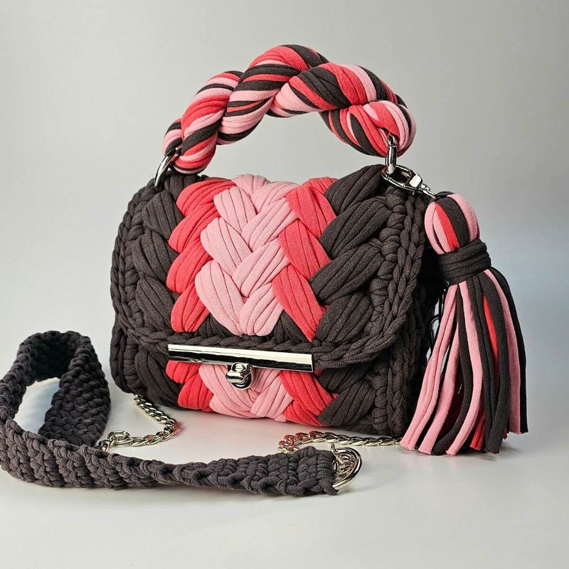 Fashion, accesorii si bijuterii - Femei - Accesorii femei - Genti si rucsacuri femei - Poseta Marshmalow - Infinity.ro