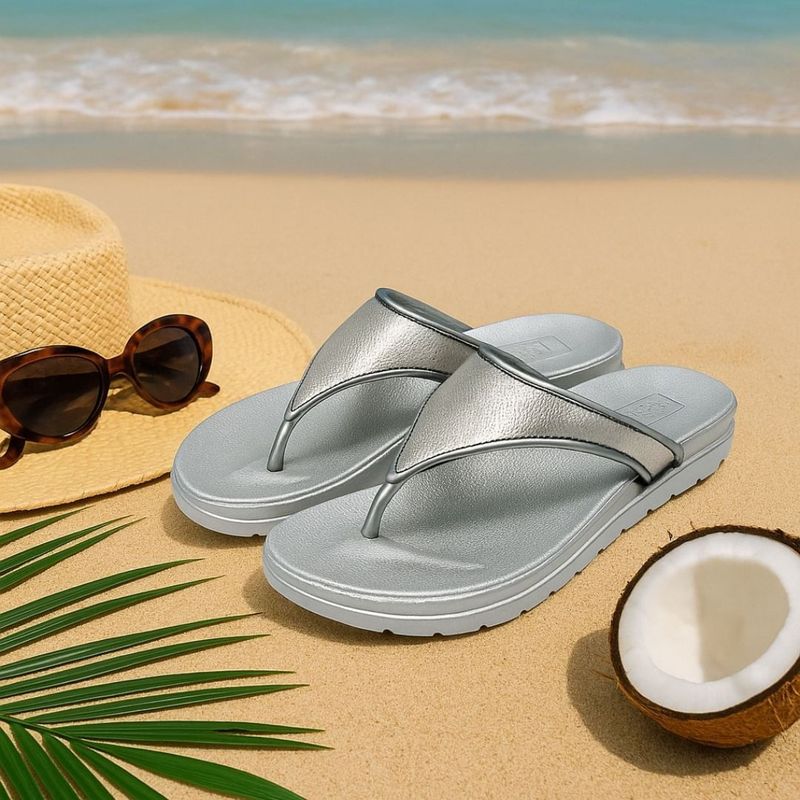 Fashion, accesorii si bijuterii - Femei - Incaltaminte femei - Slapi si papuci femei - Slapi de dama, Perletti – Silver Flip-Flop, 39 EU - Infinity.ro