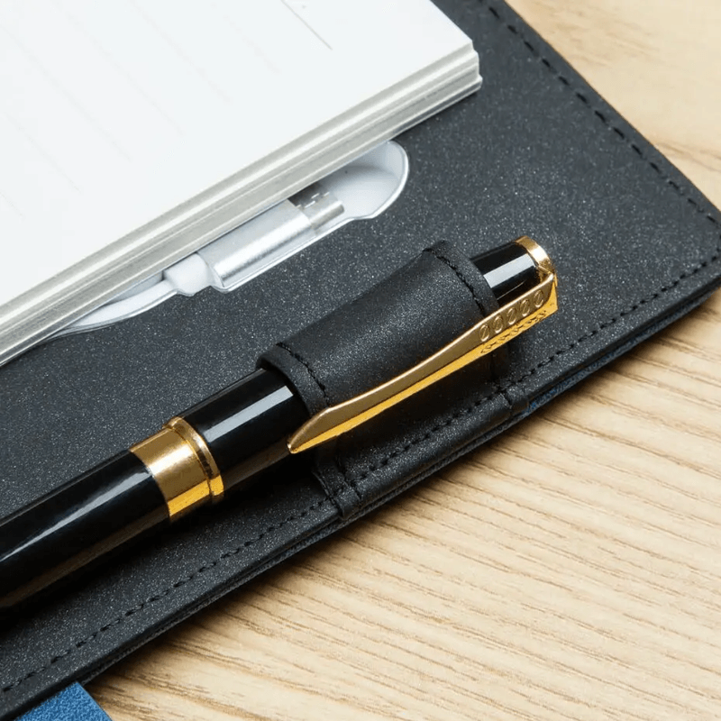 Carti si Birotica - Papetarie - Agende si calendare - Agende si carnete - Set Agenda Inteligenta Premium LUDORA®, Pix Business si Termos, Incarcare Wireless, Baterie Externa Incorporata 8000mAh - Infinity.ro