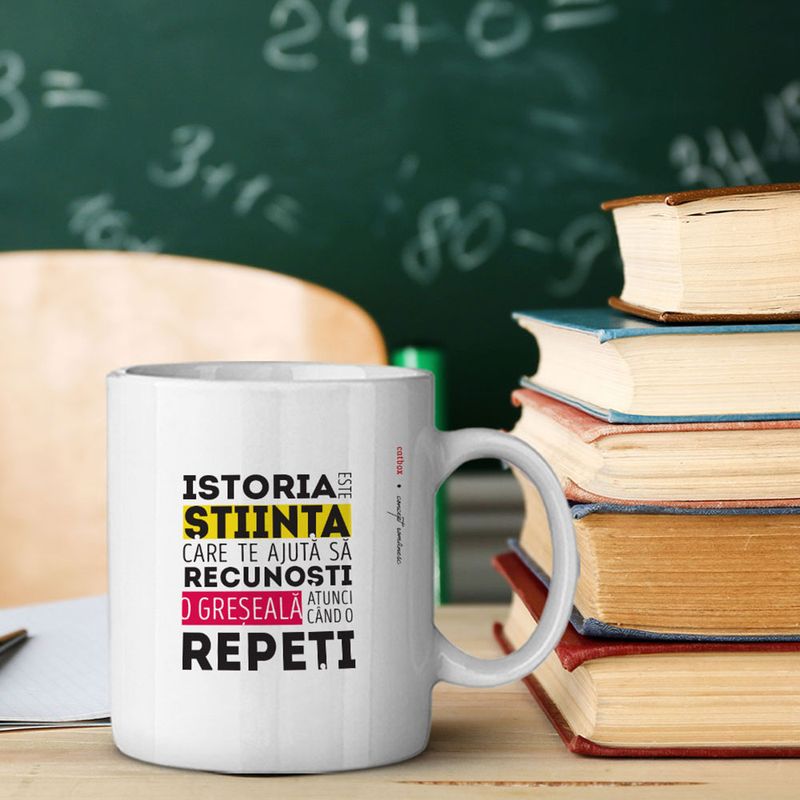 Casa si Gradina - Bucatarie si vesela - Cani si pahare - Cani si cesti - Cana alba personalizata pentru profesoara de istorie, INOVATIX®. 330ml - Infinity.ro