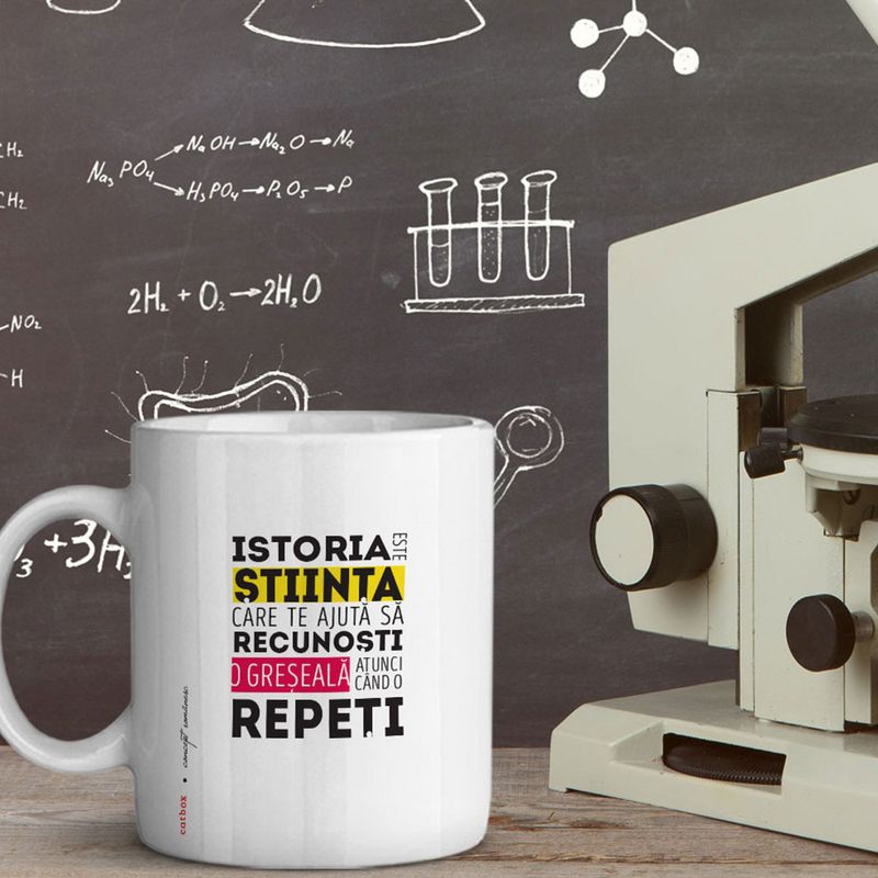 Casa si Gradina - Bucatarie si vesela - Cani si pahare - Cani si cesti - Cana alba personalizata pentru profesoara de istorie, INOVATIX®. 330ml - Infinity.ro