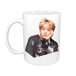 Casa si Gradina - Bucatarie si vesela - Cani si pahare - Cani si cesti - Cana alba personalizata BTS Kpop V Singer, INOVATIX®. 330 ml - Infinity.ro