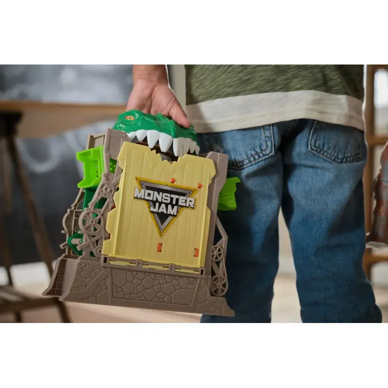 Jucarii, Copii si Bebe - Jucarii si jocuri - Vehicule si jucarii cu telecomanda - Masinute - Monster Jam Set Dragon Dungeon Of Doom - Infinity.ro