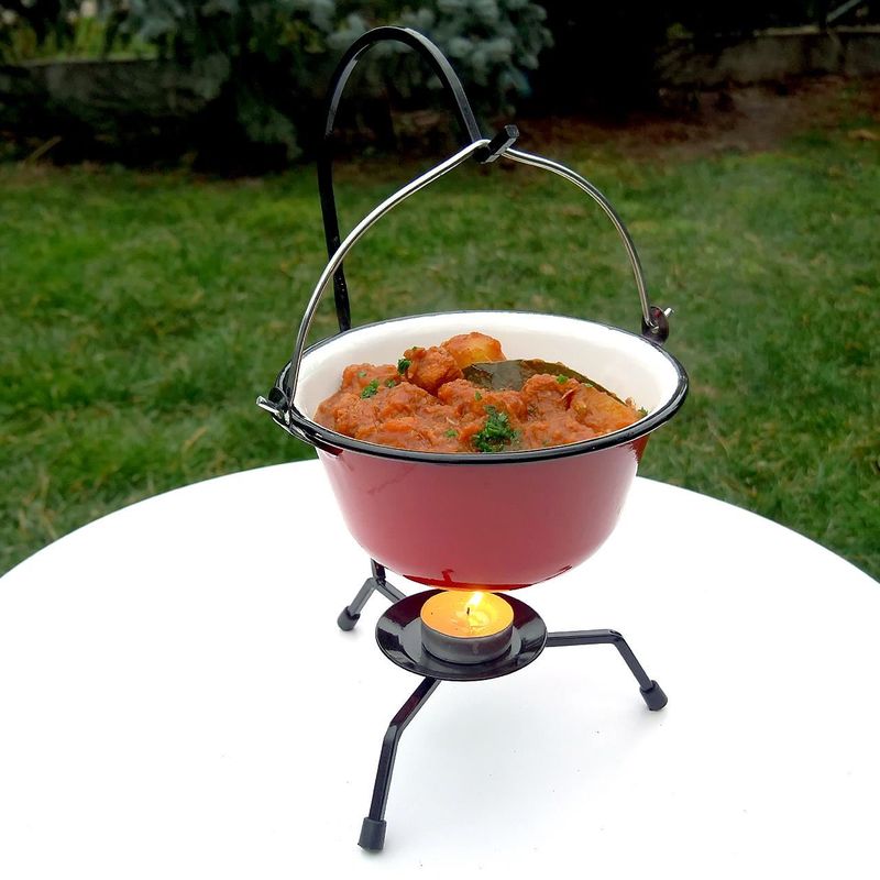 Casa si Gradina - Bucatarie si vesela - Vase pentru gatit - Oale si cratite - Ceaun pentru servire, emailat, 0.8 L, rosu, Perfect Home - Infinity.ro