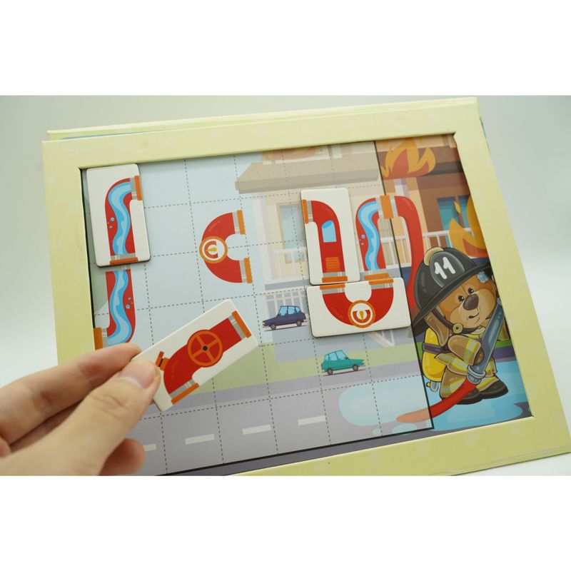Jucarii, Copii si Bebe - Jucarii si jocuri - Jucarii & jocuri educative - Jocuri si jucarii educative - Joc educativ magnetic de interconectare, micul pompier, 15 nivele, 9 carti, pentru copii, +3 ani, multicolor - Infinity.ro