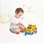 Jucarii, Copii si Bebe - Jucarii si jocuri - Jucarii bebelusi - Jucarii interactive bebelusi - Camioneta cu forme sunete si lumini - Infinity.ro