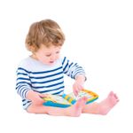 Jucarii, Copii si Bebe - Jucarii si jocuri - Jucarii bebelusi - Jucarii interactive bebelusi - Winfun carte cu activitati - Infinity.ro