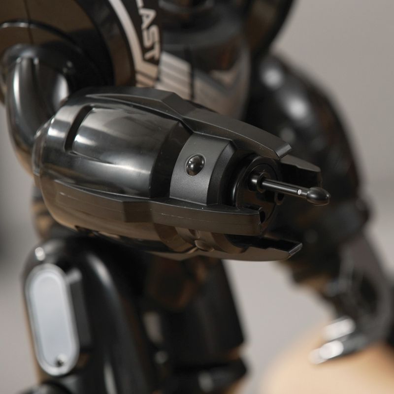 Jucarii, Copii si Bebe - Jucarii si jocuri - Vehicule si jucarii cu telecomanda - Roboti de jucarie - Silverit robo blast robot - Infinity.ro