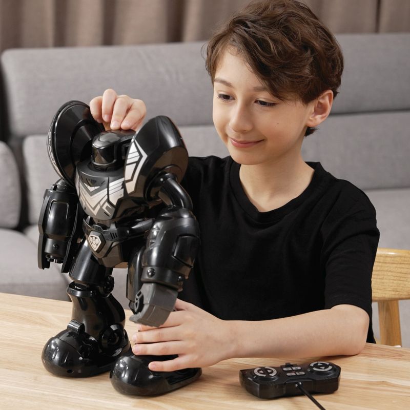 Jucarii, Copii si Bebe - Jucarii si jocuri - Vehicule si jucarii cu telecomanda - Roboti de jucarie - Silverit robo blast robot - Infinity.ro