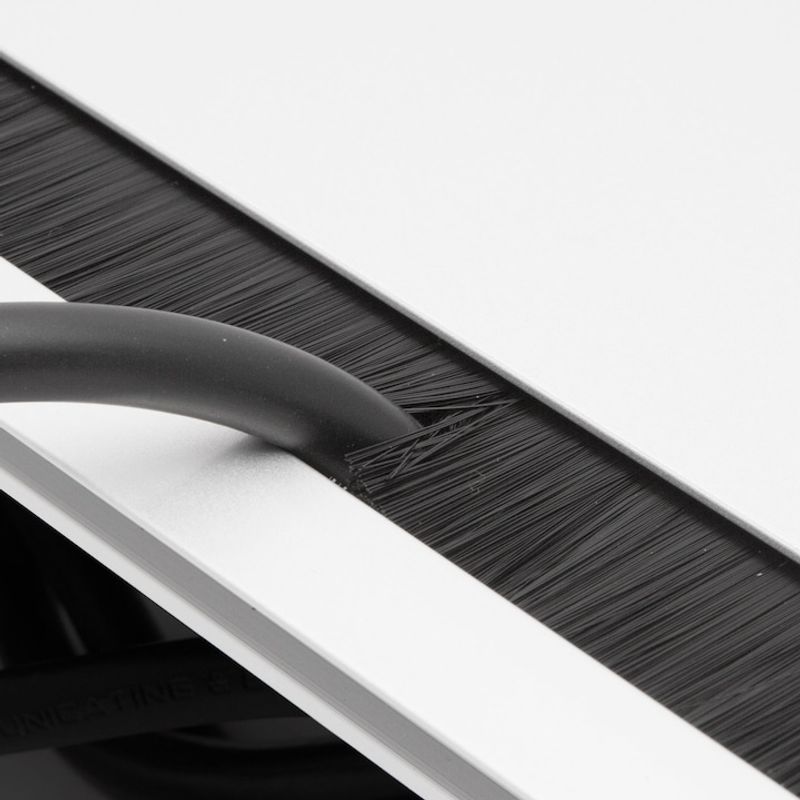Casa si Gradina - Electrice - Accesorii electrice - Prelungitoare, triple, fise - Distribuitor 3 Prize Mercaton Incorporabil si Rabatabil cu Protectie pentru Copii si 2 Prize Usb, Carcasa din Aluminiu - Infinity.ro