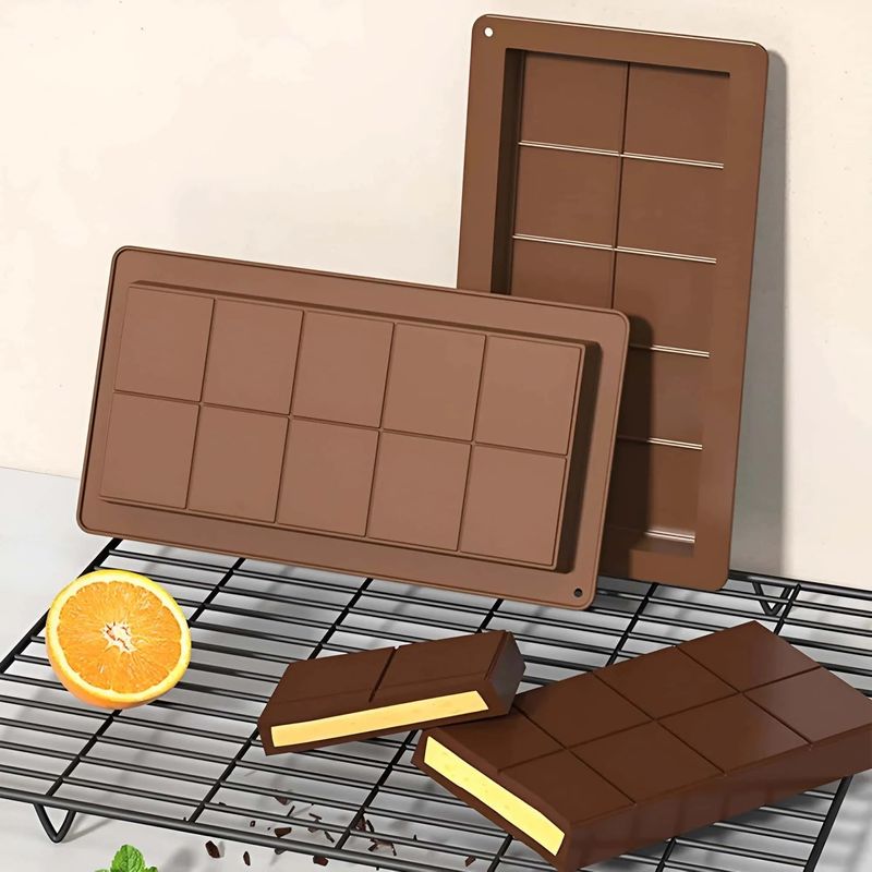 Casa si Gradina - Bucatarie si vesela - Ustensile bucatarie - Forme prajituri - Forma ciocolata din silicon premium, antiaderenta Koken Forma clasica ciocolata Dubai 10 patratele, 25x13x1.5 cm, Maro - Infinity.ro